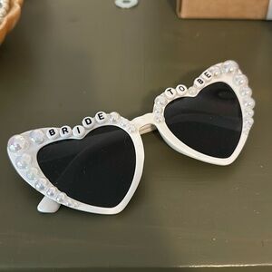 Bride To Be pearl sunglasses